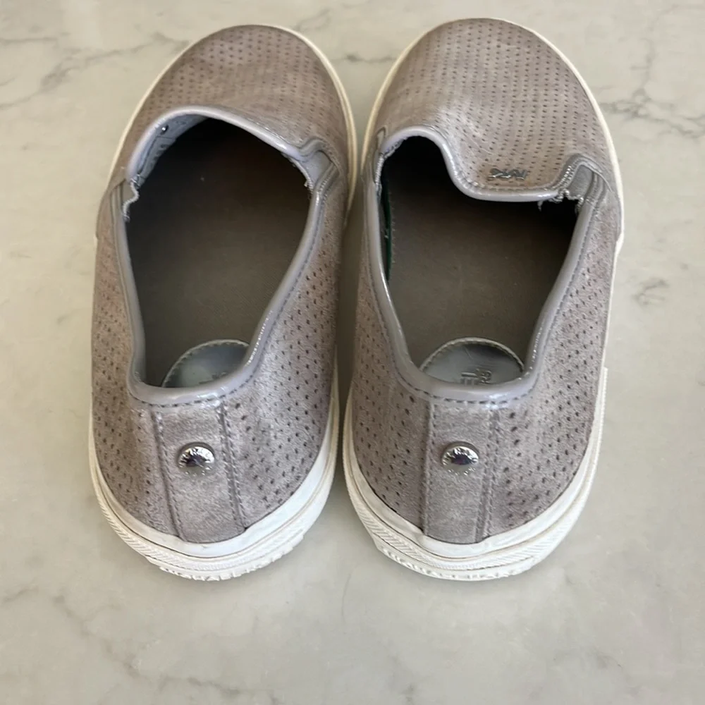 Michael Kors Leather Slippers Size 8